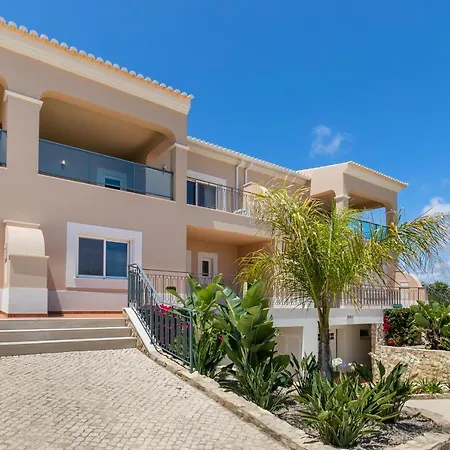Casa Makin at Boa Vista Golf Resort, Bayview Village * 拉哥斯