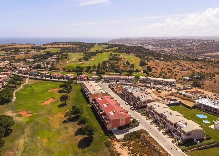 別荘 Casa Makin at Boa Vista Golf Resort, Bayview Village ラゴス