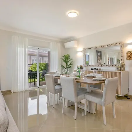 Casa Makin at Boa Vista Golf Resort, Bayview Village Holiday home *